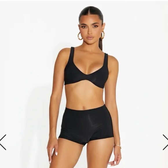 Naked Wardrobe V Neck Foundation Top Bra - Great for layering sheer outfits - Picture 10 of 15